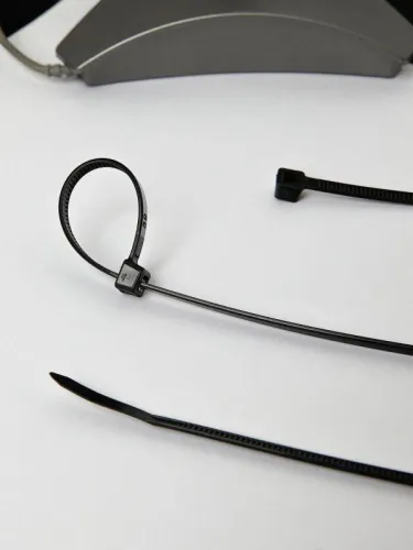 Хомут кабельный 4.8х300 нейл. черн. (уп.100шт) IEK UHH32-D048-300-100 фото 4