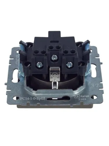 Розетка BRITE РС14-1-0-БрШ 16А с заземл. защ. шторки механизм шампань IEK BR-R14-16-K37 фото 3