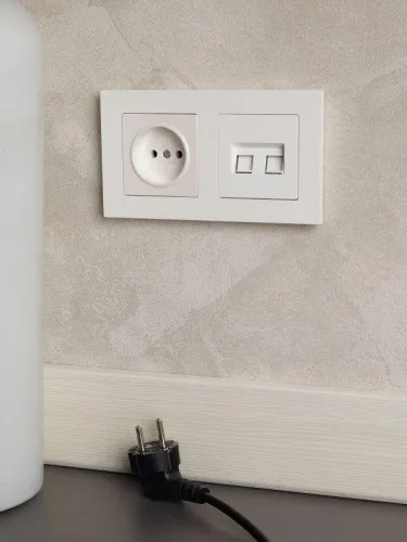 Рамка 2-м BRITE РУ-2-Бр бел. рифленый IEK BR-M22-51-K01 фото 3