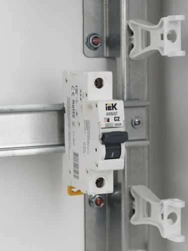 Выключатель автоматический модульный 1п C 2А M06N ARMAT IEK AR-M06N-1-C002 фото 3