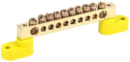 Шина PE "земля" ШНИ-8х12-10-У2-Ж на двух угловых изоляторах IEK YNN10-812-10C2-K05