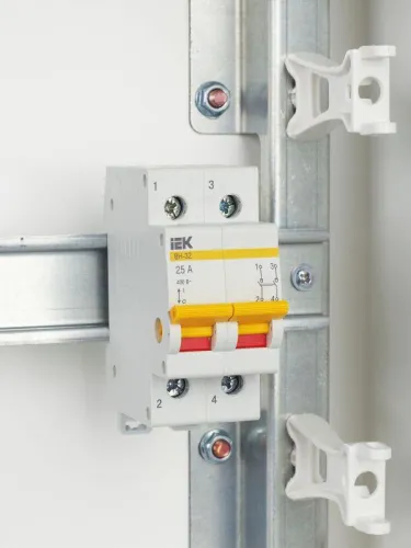 Выключатель нагрузки (мини-рубильник) 2п 25А ВН-32 KARAT IEK MNV10-2-025 фото 3