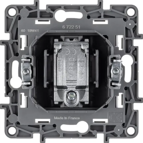 Розетка телевизионная TV СП Etika 2дБ 0-2400МГц с топологией "звезда" механизм бел. IEK 672251 фото 6