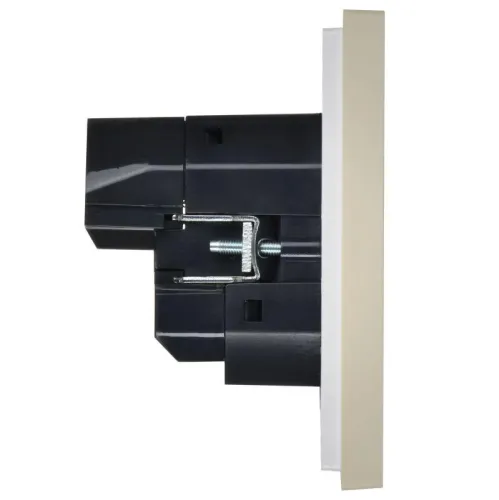 Розетка FORTE&PIANO FP447 16А USB A+C 18Вт с заземл. защ. шторки винт. крепл. ваниль IEK FP-R14-16-U22-018-K10 фото 3