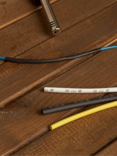 Набор трубок термоусадочных тонкостен. ТТУ 4/2 (4хЧ; 2хБ; К; С; Ж; З) 10х10см разноцвет. IEK UDRS-D2-D4-10-10 фото 5