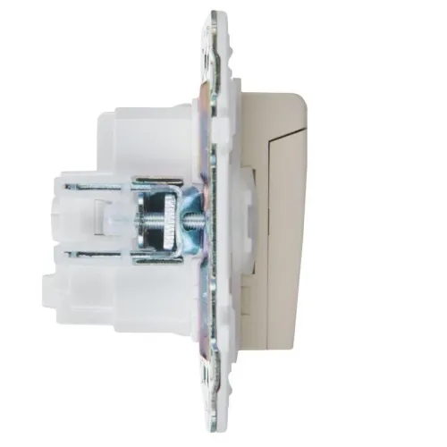 Розетка 1-м SKANDY 16А IP44 с заземл. защ. шторки с крышкой SK-R11B беж. IEK SK-R16-16-44-K10 фото 4