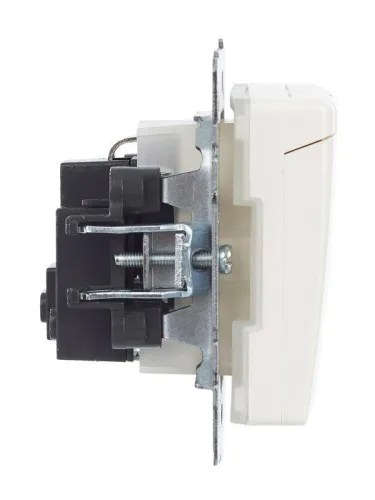 Розетка BRITE РСбш10-3-44-БрЖ 16А IP44 с заземл. защ. шторки с крышкой механизм жемчуж. IEK BR-R16-16-44-K36 фото 6