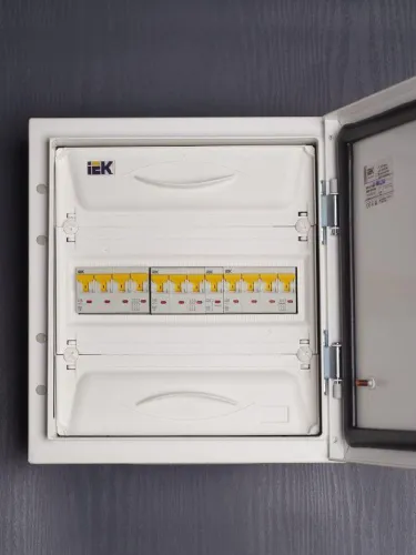 Выключатель автоматический модульный 3п C 40А 6кА ВА47-60M KARAT IEK MVA31-3-040-C фото 6