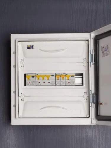 Выключатель автоматический дифференциального тока 4п (3P+N) C 32А 30мА тип A 6кА АВДТ-34 KARAT IEK MAD22-6-032-C-30 фото 2