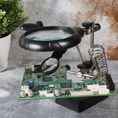 Держатель "третья рука" с лупой х2.5 подставка под паяльник LED подсветка Rexant 12-0250 фото 15