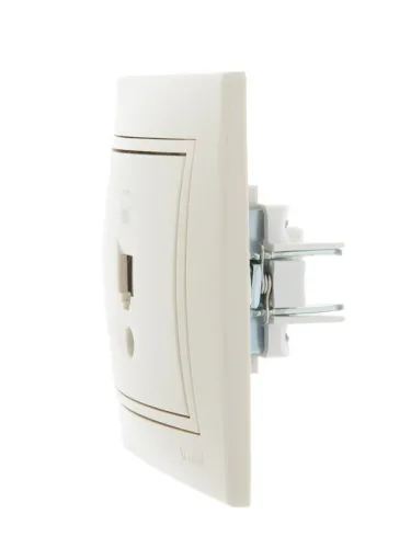 Розетка компьютерная 1-м СП Mira RJ45 крем./крем.. LEZARD 701-0303-139 фото 2