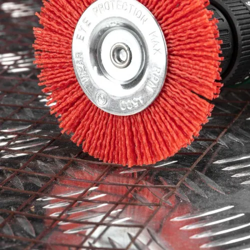 Щетка дисковая для дрели нейлоновая проволока с абразивным покрытием 100мм Kranz KR-91-1233 фото 8