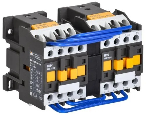 Контактор КМИ-11230 реверс 12А 230В/АС3 2НО KARAT IEK KKM13-012-230-20-1