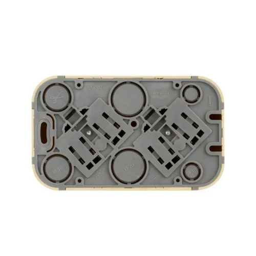 Розетка 2-м ОП Quteo 16А IP20 250В 2х2P+E с заземл. защ. шторки дерево IEK 782287 фото 3