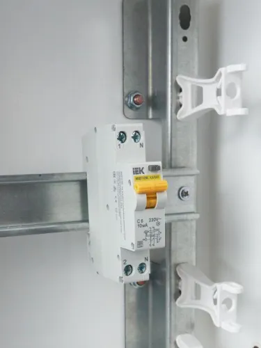 Выключатель автоматический дифференциального тока C 6А 10мА тип A АВДТ32ML KARAT IEK MVD12-1-006-C-010-A фото 3