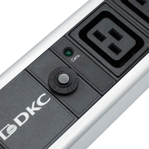 Блок распределения питания 12-м 16А C19 для 19дюйм шкафов вертикал. с индикатором сети защита от перенапряж. вх. DKC R5V12PIOPCDC19 фото 6