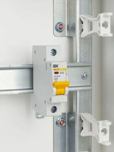 Выключатель автоматический модульный 1п B 10А 4.5кА ВА47-29 KARAT IEK MVA20-1-010-B фото 10