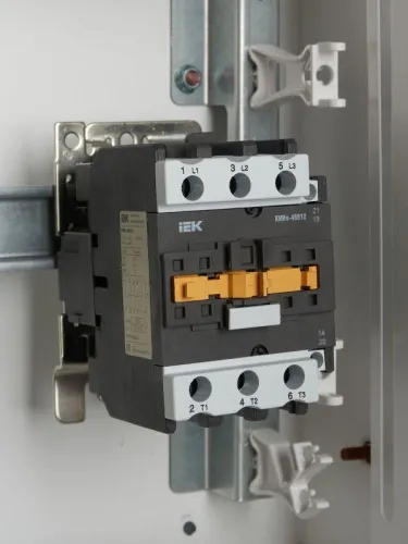 Контактор КМИе-46512 65А 230В/АС3 1НО 1НЗ GENERICA KKME41-065-230-11 фото 10