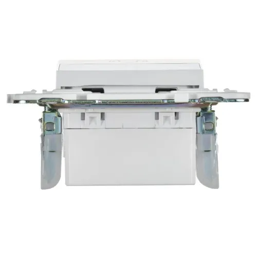 Кнопка звонка SKANDY 10А SK-V17W для отелей с индикацией арктич. бел. IEK SK-V14-2-10-K01 фото 2