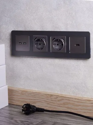 Розетка BRITE РЮш10-1-БрС 16А с USB A+A 2.1А с заземл. защ. шторки механизм сталь IEK BR-R14-16-U21-D21-K46 фото 3