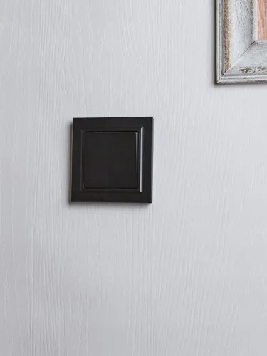 Выключатель 1-кл. СП BRITE ВСР10-1-0-БрЧ 10А в сборе черн. IEK BR-V10-0-10-K02-F фото 6