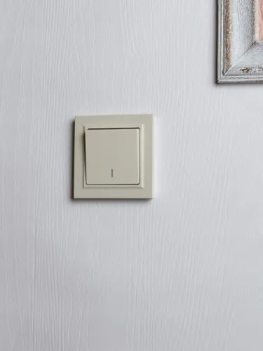 Выключатель 1-кл. СП BRITE ВС10-1-1-БрКр 10А с индик. механизм беж. IEK BR-V10-1-10-K10 фото 7