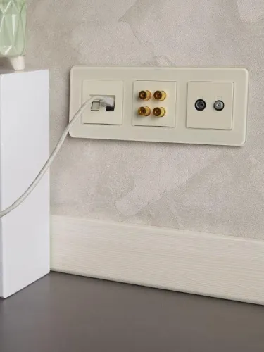 Рамка 3-м BRITE РУ-3-2-Бр стекло песчан. RE IEK BR-M32-G-41-K98 фото 2