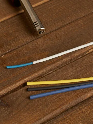 Набор трубок термоусадочных нг-LS 2/1 100мм 7 цветов по 3шт IEK UDR10-002-001-021-S фото 5