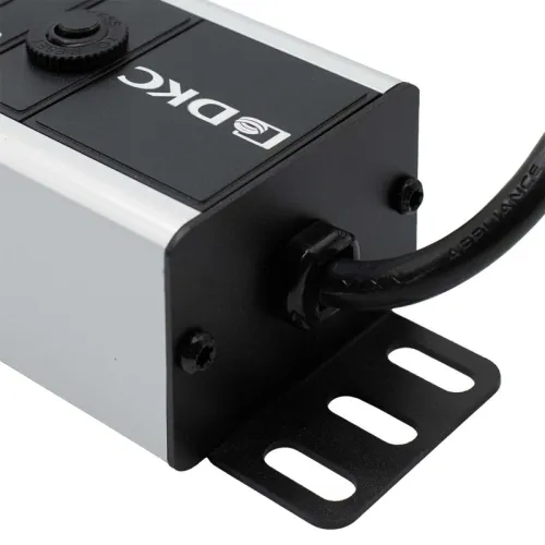 Блок распределения питания 12-м 16А C19 для 19дюйм шкафов вертикал. с индикатором сети защита от перенапряж. вх. DKC R5V12PIOPCDC19 фото 4