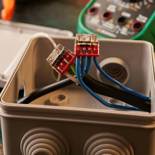 Клемма 4-х проводн. для распред. короб. (без п) 2273-204 (уп.6шт) WAGO 07-5133-06