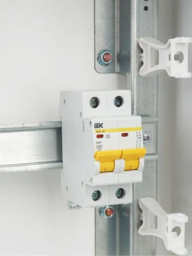 Выключатель автоматический модульный 2п C 6А 4.5кА ВА47-29 KARAT IEK MVA20-2-006-C фото 6