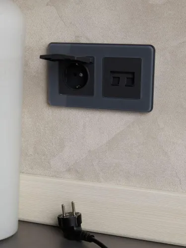 Розетка компьютерная двойн. СП RJ45 кат.6 BRITE РК11-2-БрГ механизм графит IEK BR-K20-2-K53 фото 5