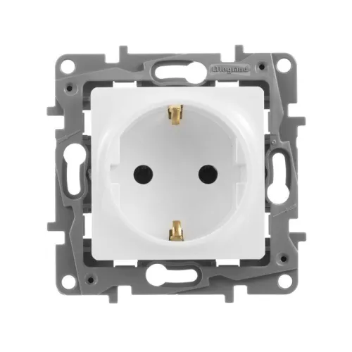 Розетка 1-м СП Etika 16А IP20 250В 2P+E с заземл. немецк. стандарт винтов. клеммы механизм бел. IEK 672221 фото 5