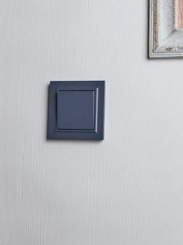 Выключатель 1-кл. СП BRITE ВСР10-1-0-БрМ 10А в сборе маренго IEK BR-V10-0-10-K35-F фото 6