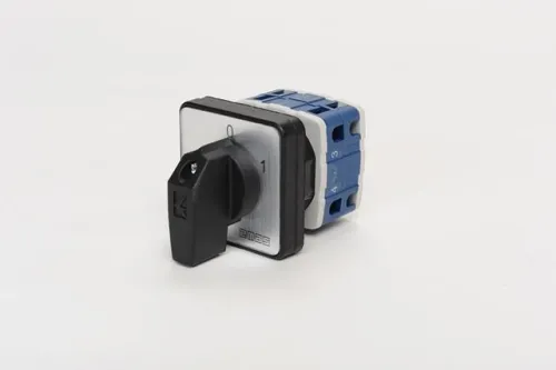 Переключатель управления двигателем трехфазный (0-1) 16А EMAS PSA016MS331S