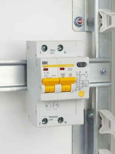 Выключатель автоматический дифференциального тока 2п C 25А 300мА тип AC 4.5кА АД-12 KARAT IEK MAD10-2-025-C-300 фото 2