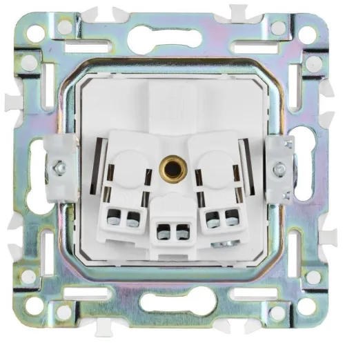 Розетка SKANDY 16А с заземл. защ. шторки SK-R04G мятный IEK SK-R14-16-K06 фото 5