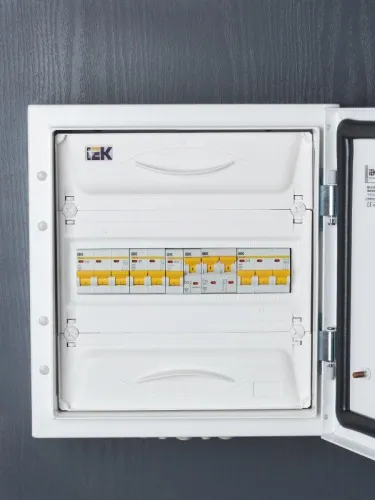 Выключатель автоматический модульный 2п B 6А 4.5кА ВА47-29 KARAT IEK MVA20-2-006-B фото 6