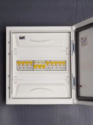 Выключатель автоматический модульный 3п C 16А 4.5кА ВА47-29 KARAT IEK MVA20-3-016-C фото 2