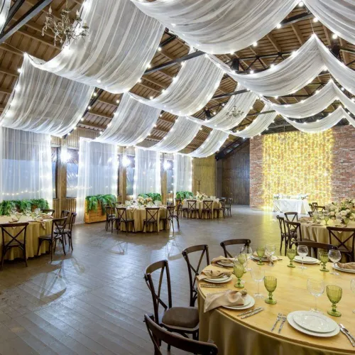 Гирлянда "Белт Лайт" 10м шаг 50см 20 подвесных патронов 25Вт IP44 провод каучук бел. Neon-Night 331-336 фото 5