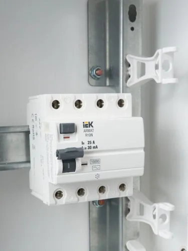 Выключатель дифференциального тока (УЗО) 4п 25А 30мА тип AC ВДТ R10N ARMAT IEK AR-R10N-4-025C030 фото 5