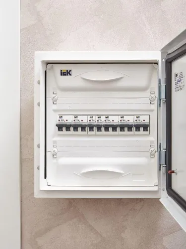 Выключатель автоматический модульный 1п C 2А M06N ARMAT IEK AR-M06N-1-C002 фото 2