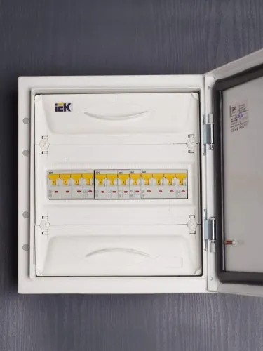 Выключатель автоматический модульный 1п C 25А 6кА ВА47-60M KARAT IEK MVA31-1-025-C фото 2
