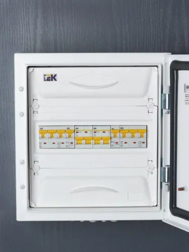 Выключатель автоматический модульный 2п D 25А 4.5кА ВА47-29 KARAT IEK MVA20-2-025-D фото 9