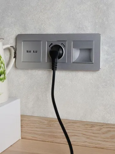 Розетка BRITE USB A+A 3.1А РЮ10-1-БрА механизм алюм. IEK BR-U21-D31-K47 фото 7