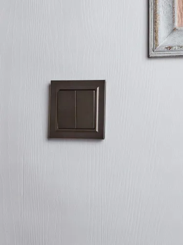 Выключатель 2-кл. СП BRITE ВСР10-2-0-БрТБ 10А в сборе бр. IEK BR-V20-0-10-K45-F фото 6