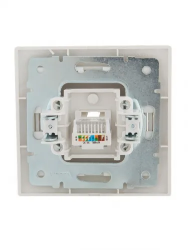 Розетка компьютерная 1-м СП Mira RJ45 16А IP20 со вставкой жемчуж./бел. перламутр. LEZARD 701-3030-139 фото 3