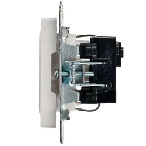 Розетка BRITE РС14-1-0-БрБ 16А с заземл. защ. шторки механизм бел. IEK BR-R14-16-K01 фото 6