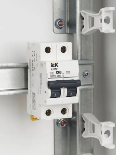 Выключатель автоматический модульный 2п C 63А M06N ARMAT IEK AR-M06N-2-C063 фото 3