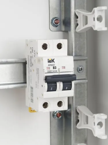 Выключатель автоматический модульный 2п B 3А M10N ARMAT IEK AR-M10N-2-B003 фото 3